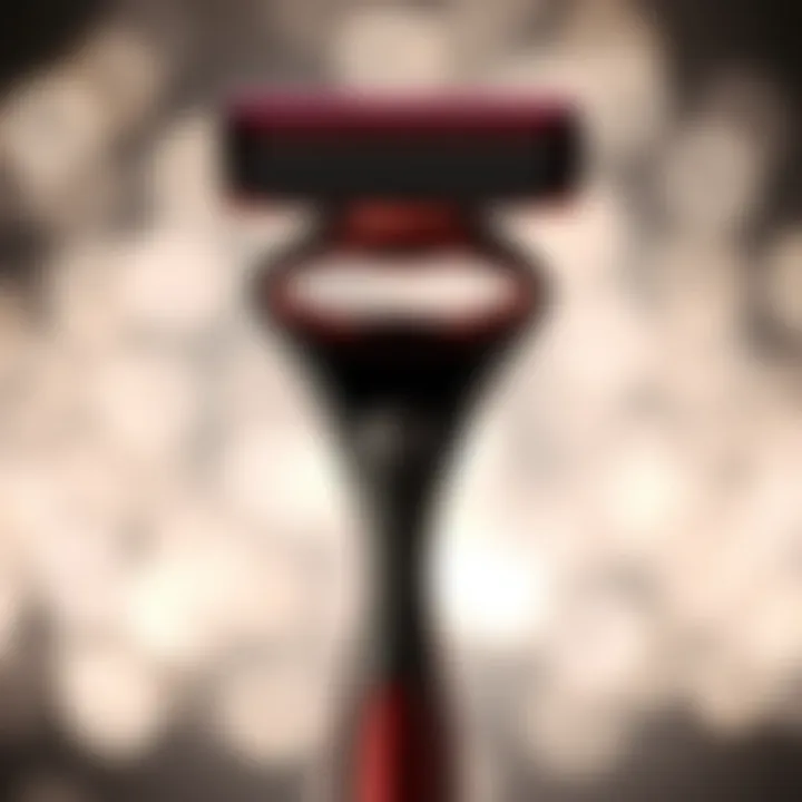 Elegant Design of the Razor Elegant design of the Silk Touch Up face razor