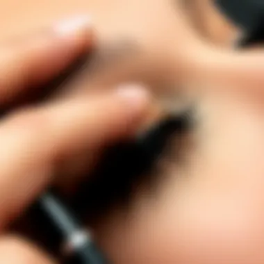 Detailed application technique of short false lashes