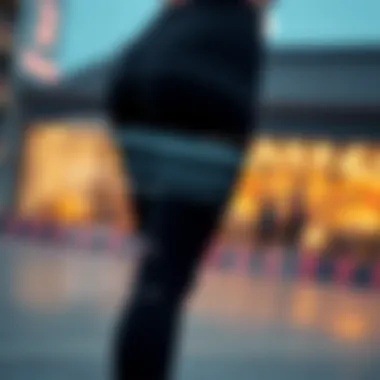 Layered Construction & Benefits Infographic illustrating the layered construction of Skins thermal leggings and their functional benefits